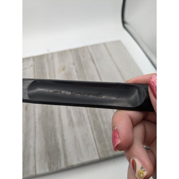 Vintage Tupperware 1819 Black Plastic Spatula Cake Icing Spreader 11" - Picture 9 of 9